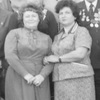 Мода СССР, кримпленовый костюм (справа), 1973 год