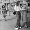 Модная джинсовая одежда и обувь на платформе, 1970-е